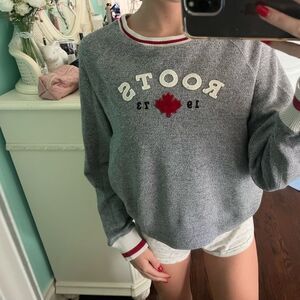 Roots crewneck